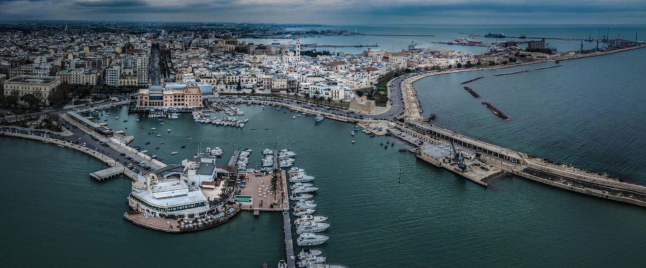 Immagine di Bari dall'alto