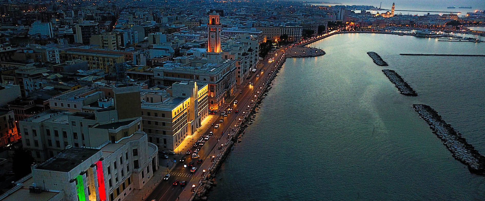 Foto del lungomare di Bari